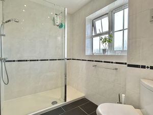 Family Bathroom- click for photo gallery